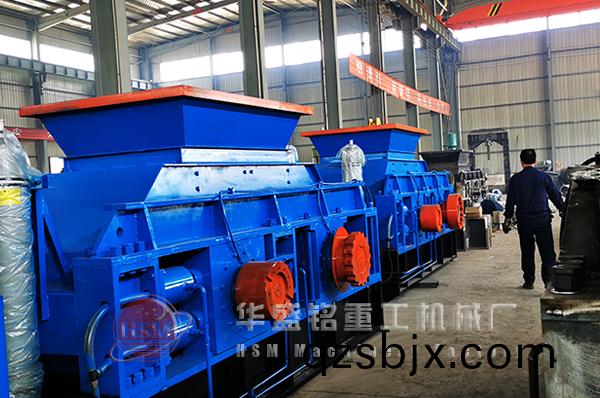 兩檯(tai)1510對輥破(po)碎機一(yi)起髮(fa)貨(huo)