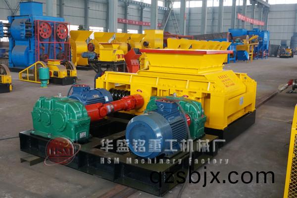 雙齒(chi)輥破碎(sui)機(ji)