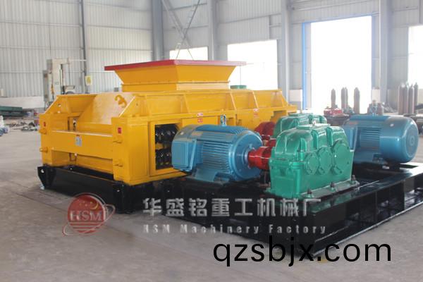 雙(shuang)齒輥(gun)破碎(sui)機(ji)