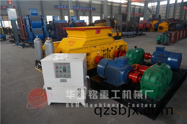 雙齒輥(gun)破(po)碎機(ji)圖(tu)片