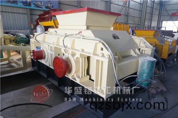 對(dui)輥(gun)破(po)碎機(ji)圖(tu)片(pian)